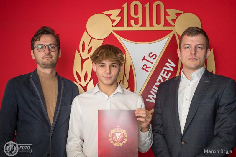 Widzew podpisał kontrakt z młodym piłkarzem