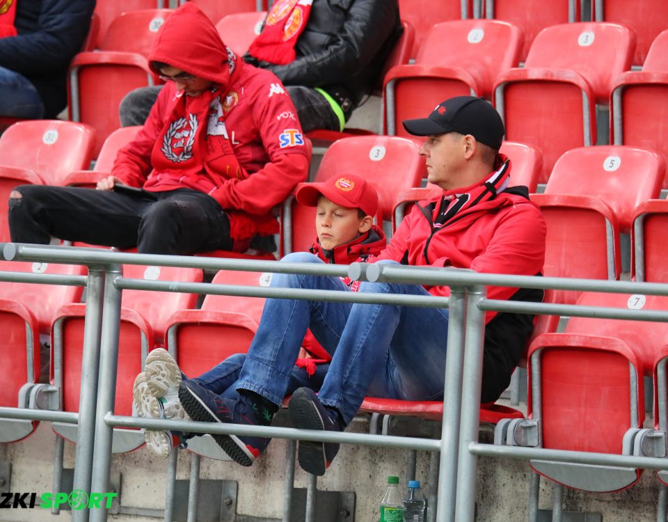 Kibice Widzewa podczas meczu Widzew - Stal na stadionie Widzewa