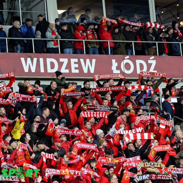 Kibice Widzewa podczas meczu Widzew - Legia na stadionie Widzewa