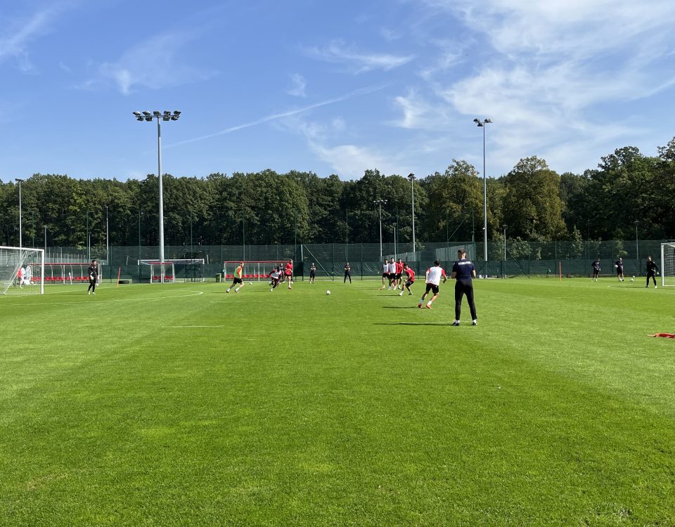 Piłkarze Widzewa rozpoczęli treningi przed spotkaniem z Piastem Gliwice