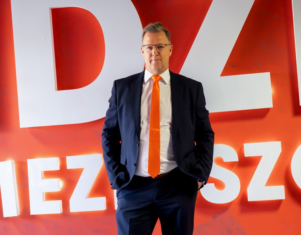 Jos Amsing, prezes CoBouw Polska, na stadionie Widzewa