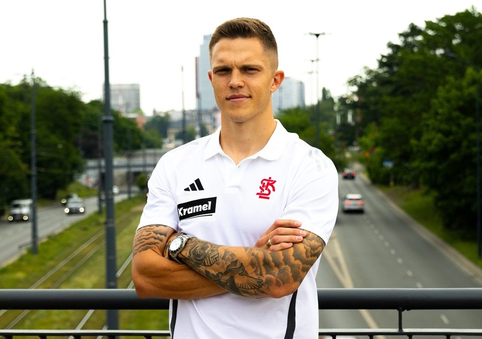 ŁKS Łódź ogłosił pierwszy, letni transfer. Został nim Mateusz Lewandowski, który ostatnio występował w Chrobrym Głogów.