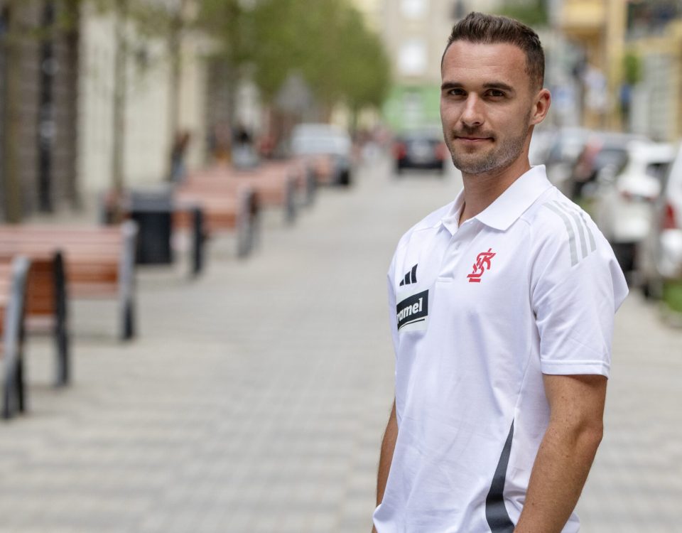 ŁKS Łódź ogłosił trzeci transfer tego lata do pierwszej drużyny. Został nim Miłosz Szczepański.