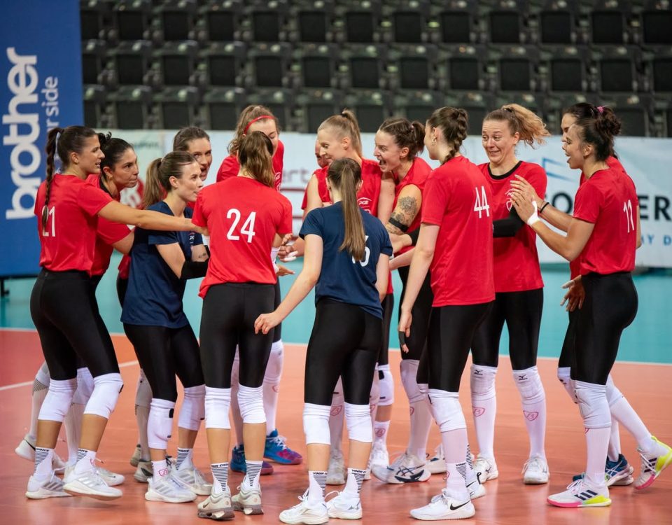 Zawodniczki PGE Budowlanych Łódź znalazły się w finale turnieju w Jarocinie po wygranej nad Stalą Mielec.