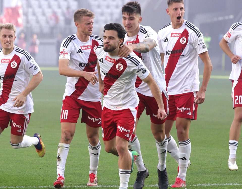 ŁKS Łódź zmierzy się z Wisłą Kraków w ostatnim meczu 2025 roku dla biało-czerwono-białych. Czy łodzianie są w stanie sprawić niespodziankę?