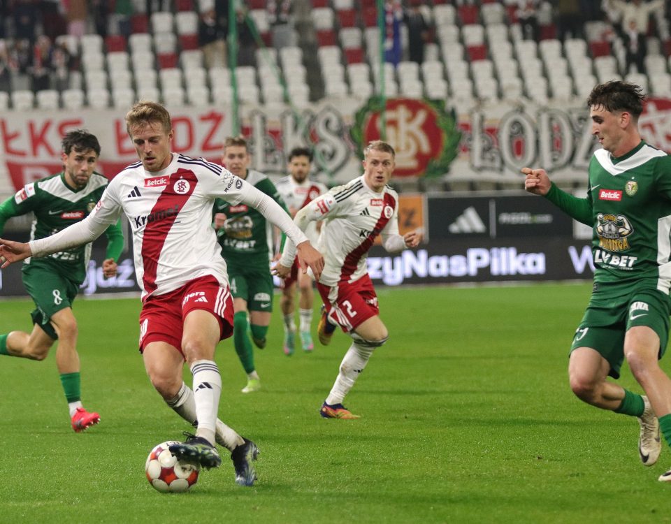 ŁKS Łódź rozegra pierwszy mecz pod wodzą nowego trenera. Jak łodzianie spiszą się na wyjeździe?