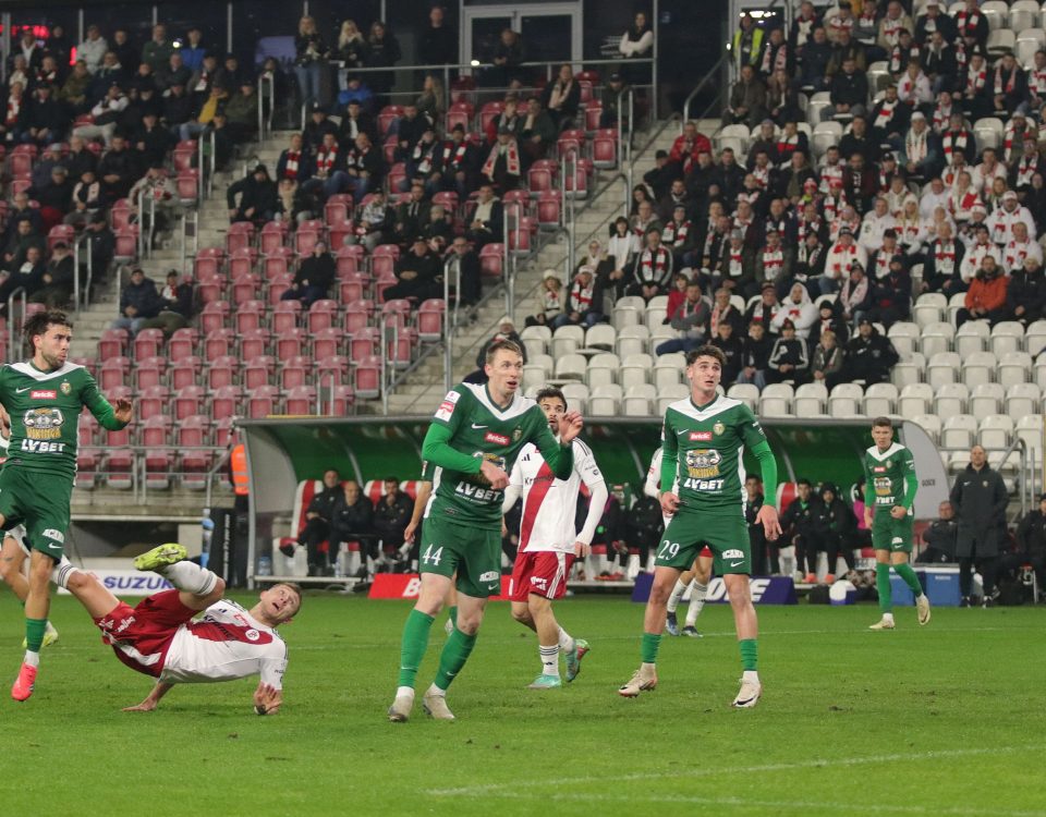 ŁKS Łódź zagra w tym roku jeszcze cztery spotkania. Poznaliśmy terminarz dwóch ostatnich, w tym hitowego starcia z Wisłą Kraków.