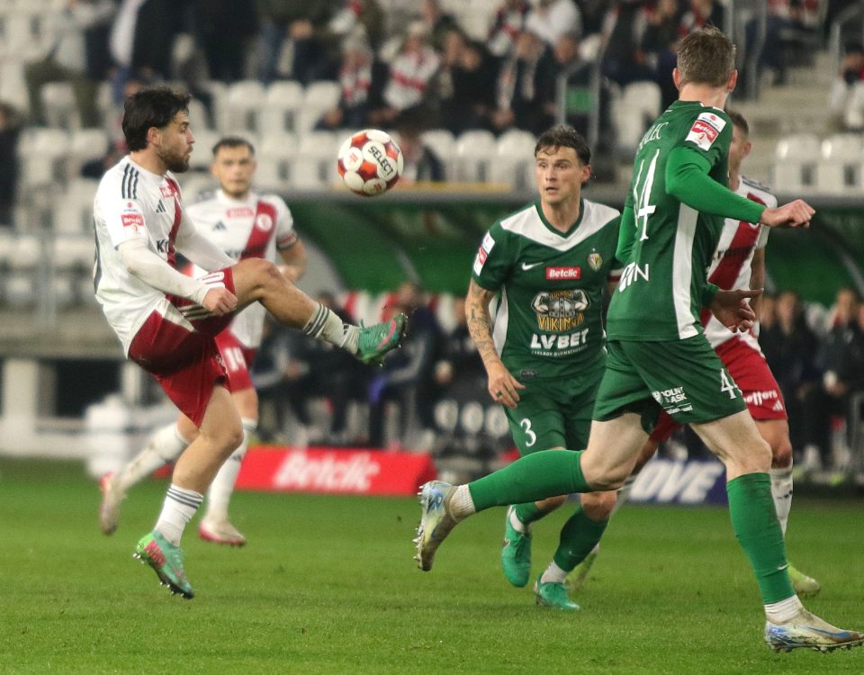 Śląsk Wrocław wkrótce przestanie być miejskim klubem. Przed startem zimowego okienka transferowego przejąć ma go prywatny właściciel.